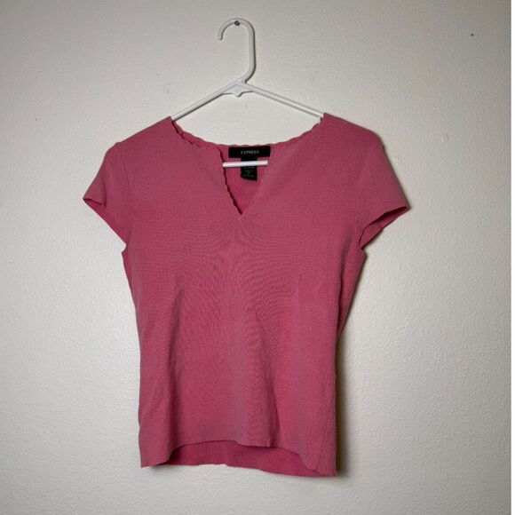 Tops - Express Womens S Pink‎ Knit Top Scalloped V-Neck Short Sleeve Stretch